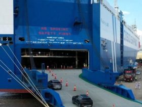 ناقلة السيارات