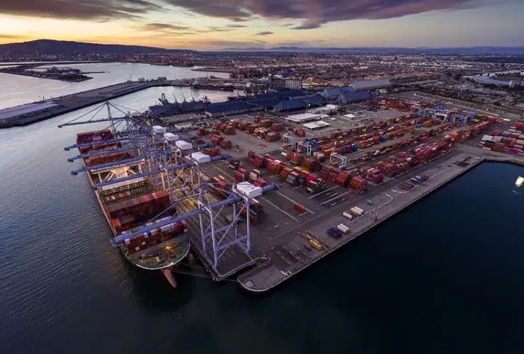 ميناء لونغ بيتش