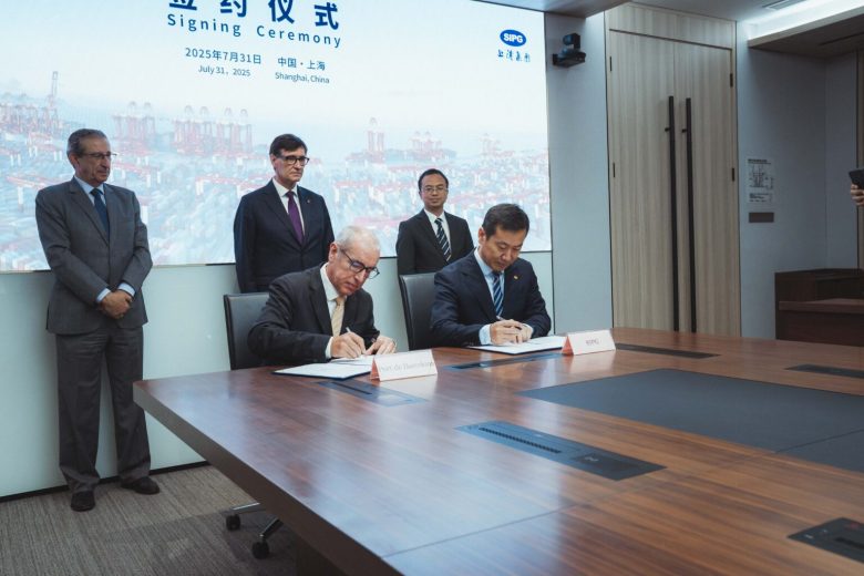 ميناء برشلونة