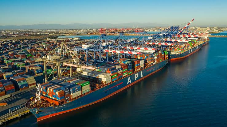 واردات الحاويات الأمريكية