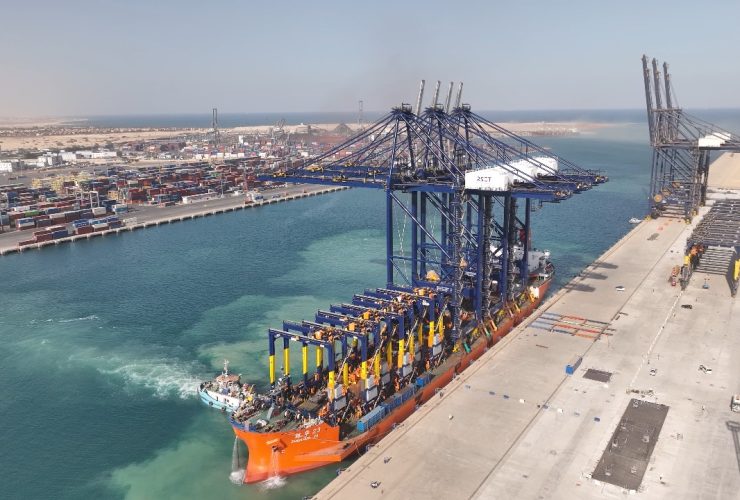 ميناء السخنة المصري