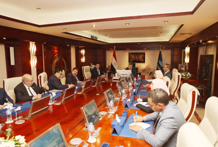 قناة السويس بمصر تتحول إلى مركز عالمي للأمن الغذائي.. تفاصيل شراكة ثلاثية استراتيجية مع كندا والصين