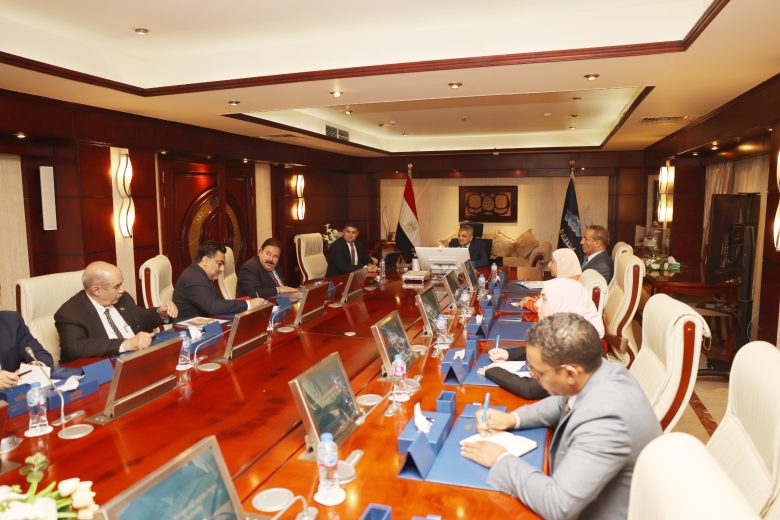 قناة السويس بمصر تتحول إلى مركز عالمي للأمن الغذائي.. تفاصيل شراكة ثلاثية استراتيجية مع كندا والصين