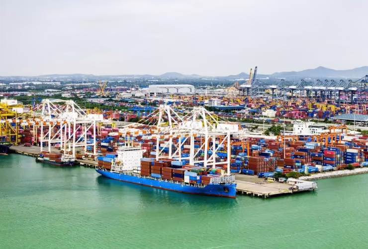 ميناء "باراديب" يسجل أسرع معدل مناولة للبضائع في تاريخ الموانئ الهندية بتجاوز 75 مليون طن متري