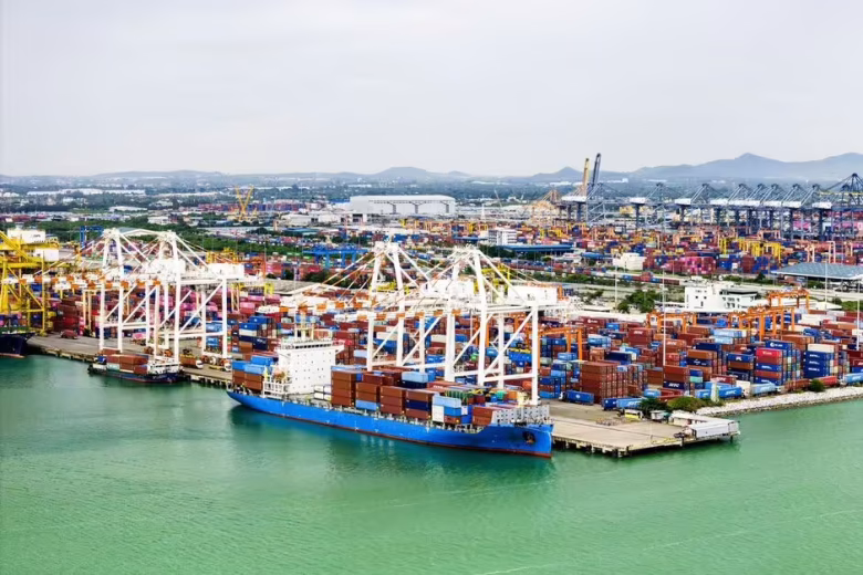 ميناء "باراديب" يسجل أسرع معدل مناولة للبضائع في تاريخ الموانئ الهندية بتجاوز 75 مليون طن متري