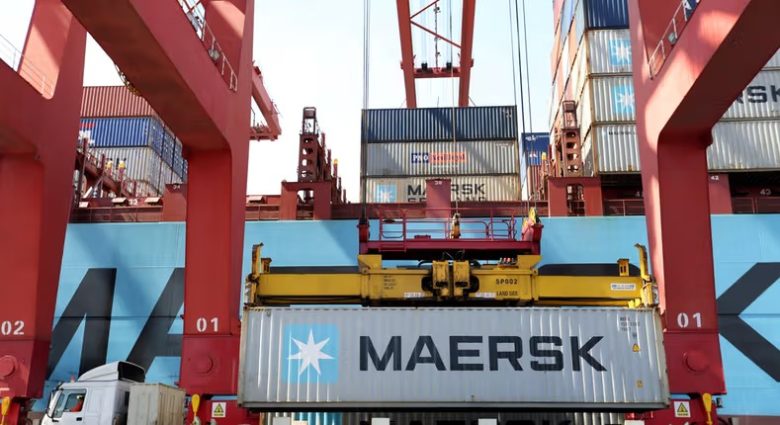 موانئ جنوب أفريقيا تتحدى العاصفة: إنجاز قياسي وسط رياح التجارة المعاكسة