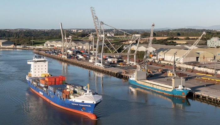 أقدم ميناء في أيرلندا يسعى للتحول إلى مركز رئيسي لطاقة الرياح البحرية