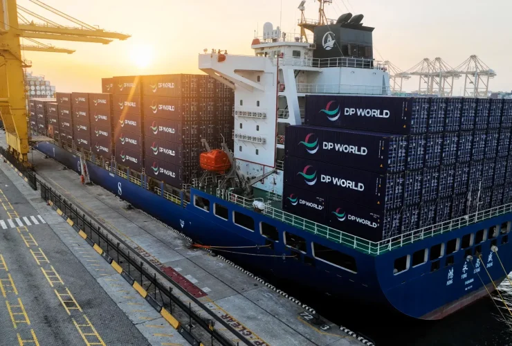 "موانئ دبي العالمية" تضاعف استثماراتها في الهند.. 5 مليارات دولار لتطوير شبكة الخدمات اللوجستية
