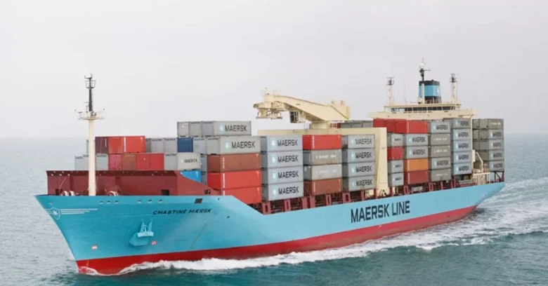 "ميرسك" تغير علم سفينتين إلى الهندي: عمالقة الشحن يتسابقون للاستثمار في "جيفت سيتي" كمركز بحري عالمي