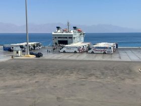 حركة تداول نشطة بموانئ البحر الأحمر.. 16 ألف طن من البضائع و 811 شاحنة في 24 ساعة