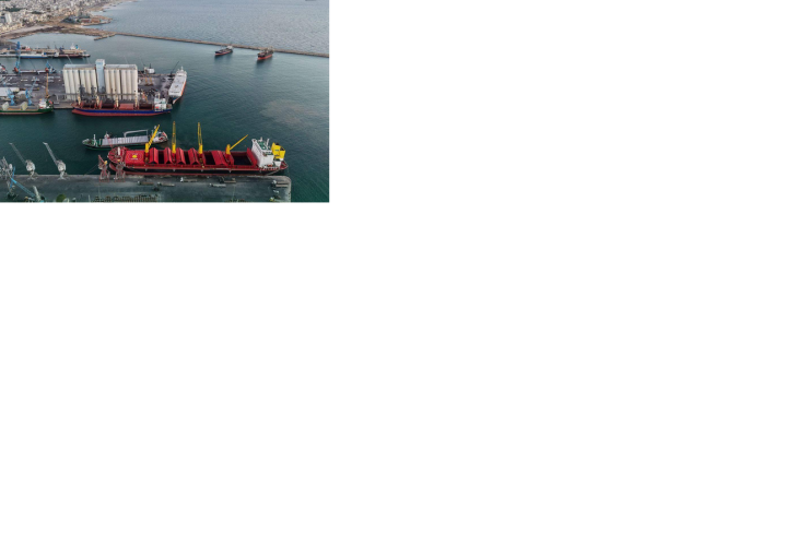 سفينة تجارية