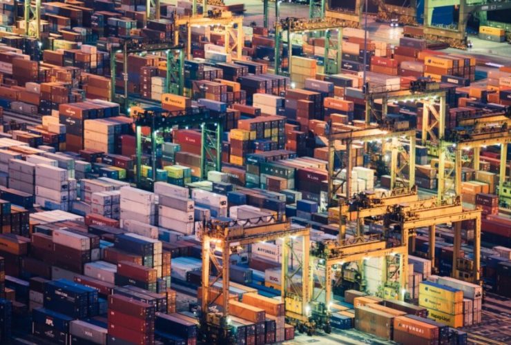 "كالمايجي" يضرب بقوة في جنوب شرق آسيا.. العلماء يحذرون من تزايد وتيرة الأعاصير العنيفة بسبب الاحتباس الحراري