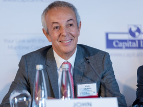 شركة "داناوس" اليونانية تعزز ريادتها بطلب 6 سفن حاويات مغذية وتتوسع في أسطول "كيبسايز"