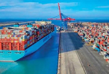 موانئ البحر الأحمر تسجل تداول 12 ألف طن من البضائع و822 شاحنة في 24 ساعة