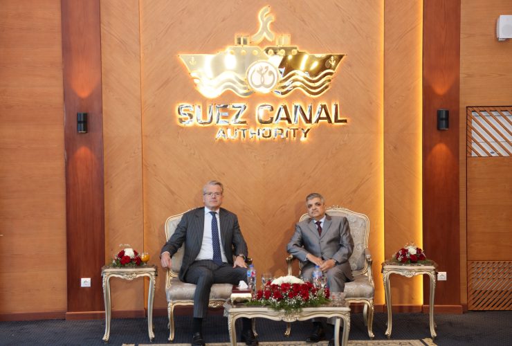 قناة السويس