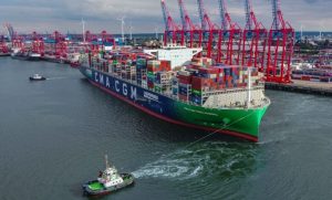 مجموعة CMA CGM ترسخ حضورها في شمال أوروبا: استحواذ استراتيجي على حصة 20% في محطة حاويات يوروجيت هامبورج