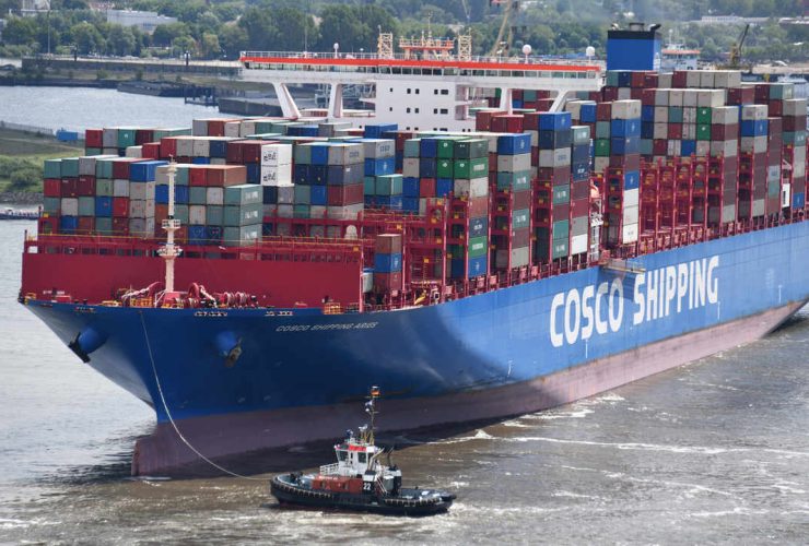 "كوسكو" الصينية تتحدى الضغوط الأمريكية وتستثمر 1.7 مليار دولار لتوسيع أسطولها بأحدث السفن