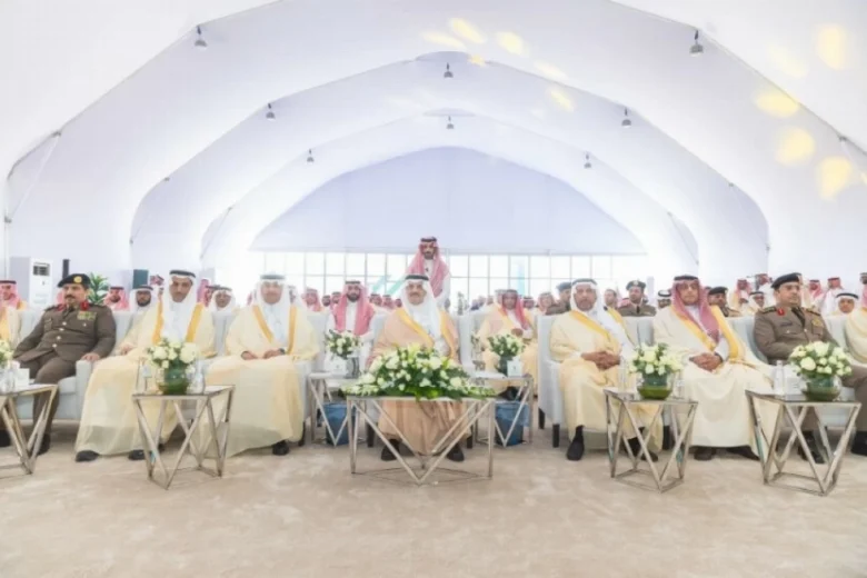 أمير المنطقة الشرقية يدشن الجسر البحري "صفوى-رأس تنورة".. مشروع ضخم يعزز مكانة المملكة اللوجستية
