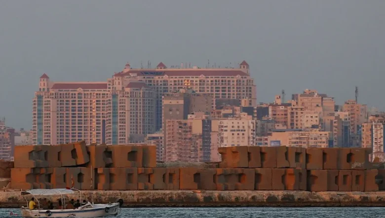 مصر تخطط لإنشاء ميناء دولي لليخوت في العلمين الجديدة باستثمارات 80 مليون دولار لتعزيز تنافسية سياحة الرفاهية