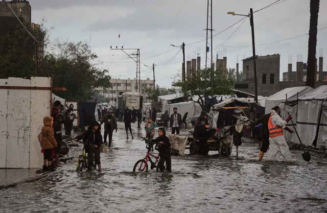 العاصفة "بايرون"