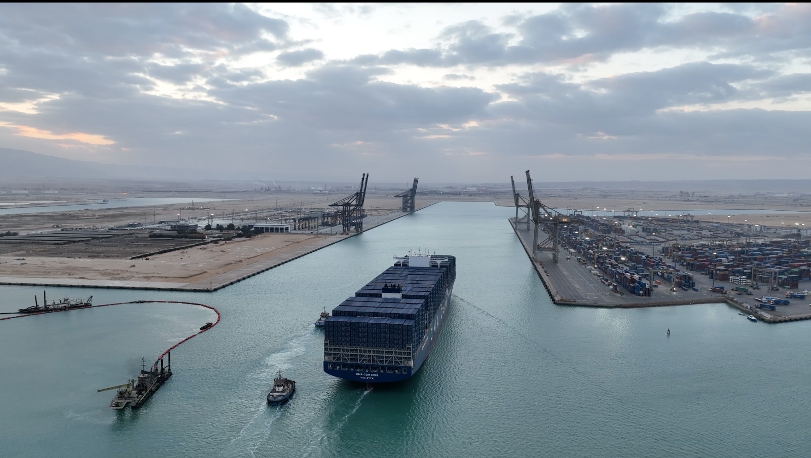 ميناء السخنة ٢