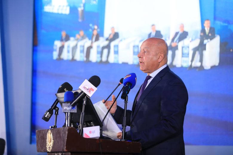 وزير النقل المصري