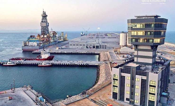 ميناء الدقم