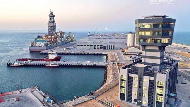 ميناء الدقم