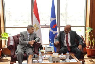 قناة السويس