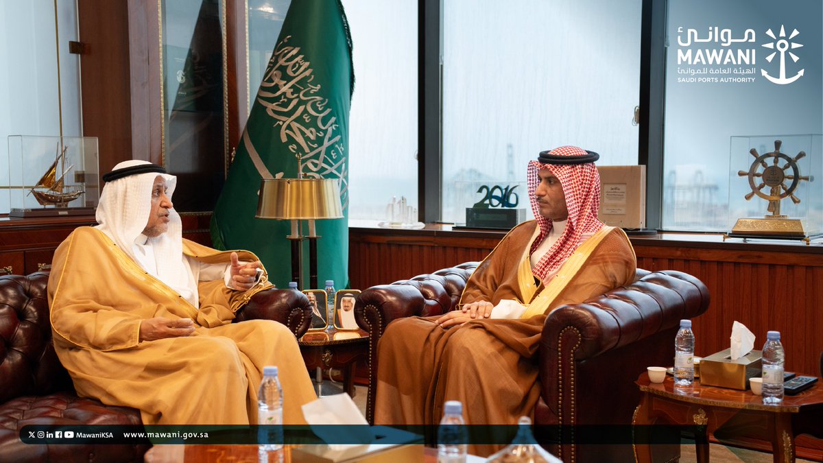 الموانئ 
