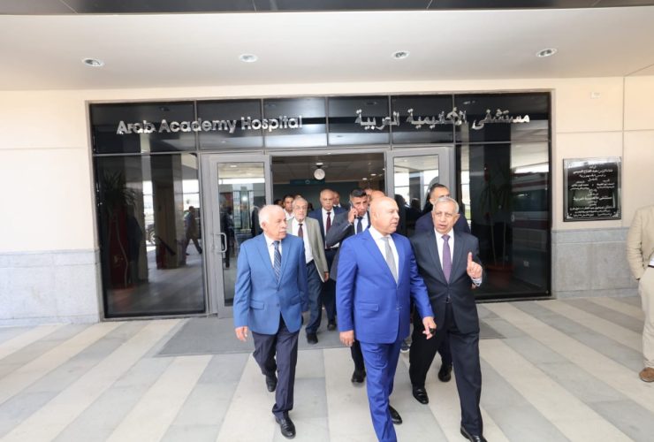 وزير النقل المصري